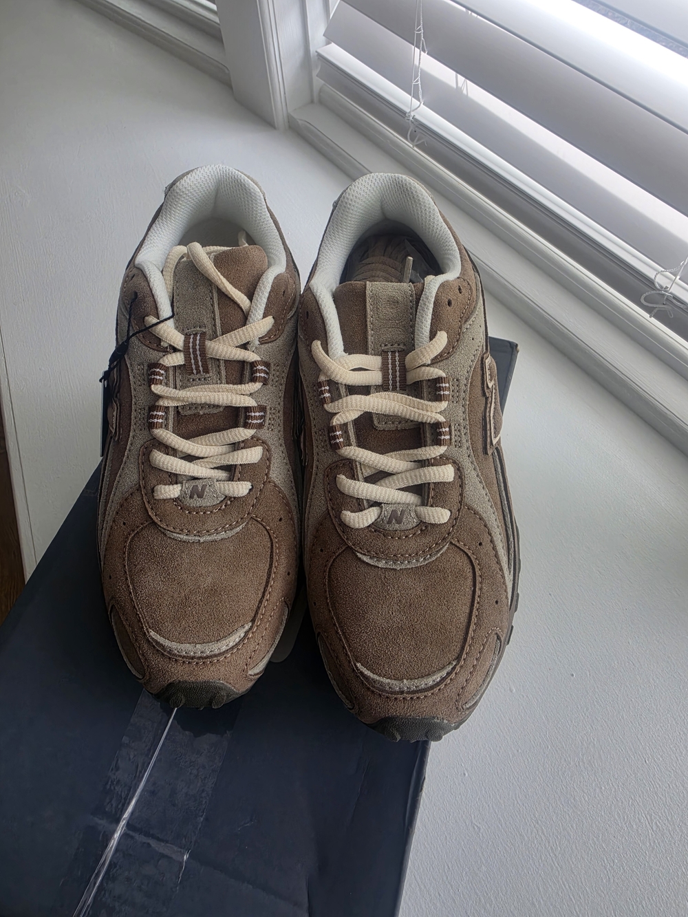 New Balance U204LMMA Unisex Brown Suede Running Sneakers